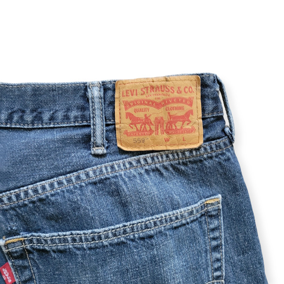 Levi's 559 Relaxed Straight Medium Wash Jeans Men Sz 44x34 (measured 43x31) - Picture 5 of 9